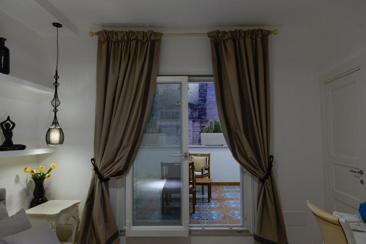 Mare Versus Luxury Suites Барлетта Экстерьер фото